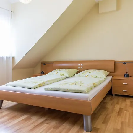 Апартаменты Residenz St Aldegund 1